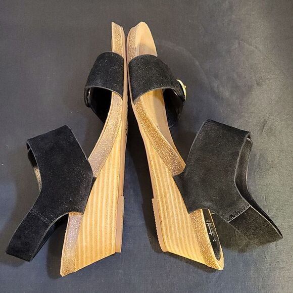 BRAND NEW SOFFT VADEN WEDGE SANDAL - Picture 13 of 16